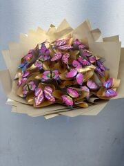 Altın Sarısı Renginde Işıklı kelebek buketi