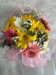 Silindir Cam Vazoda Renkli Gerberalar