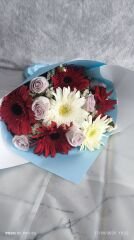 Renkli Gerbera ve Lila Gül Buketi