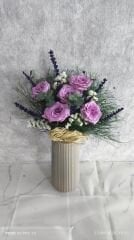 Bej Plastik Vazoda 5'li Lila Gül