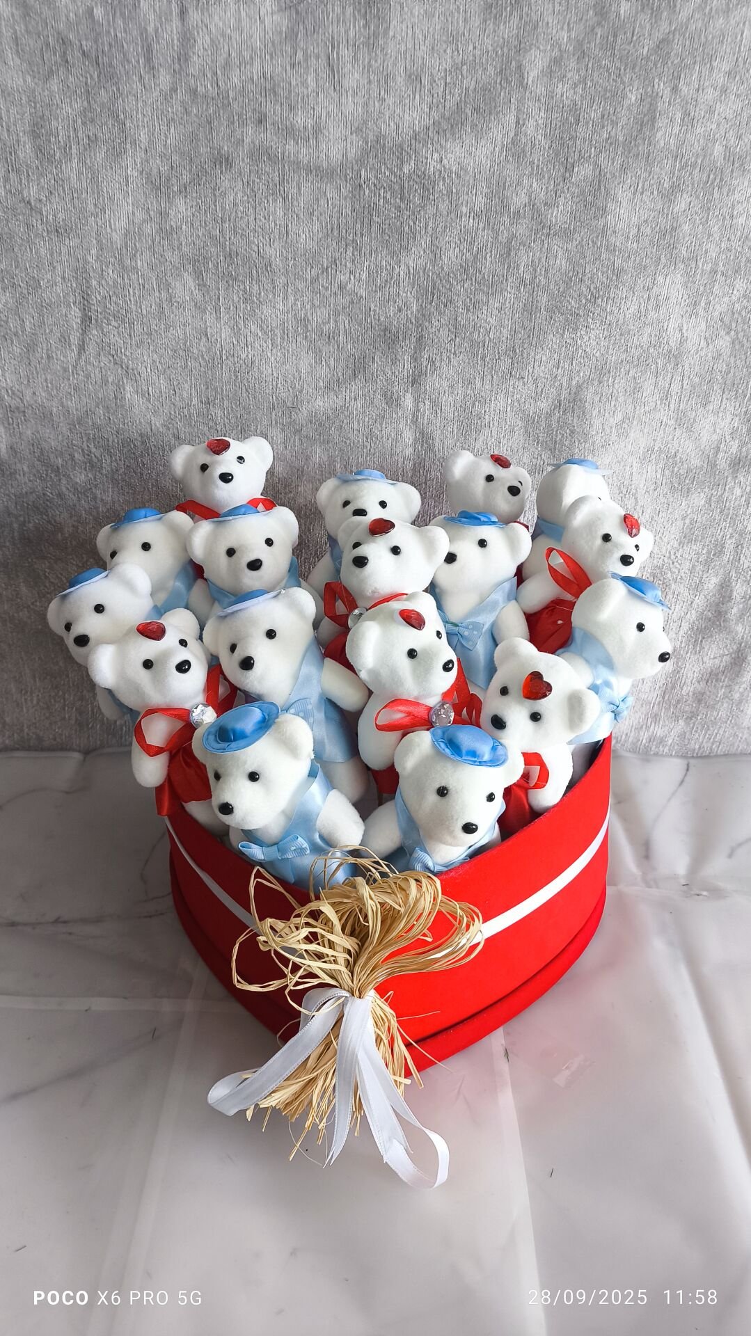 Kalpli Kutuda Ayıcıklar