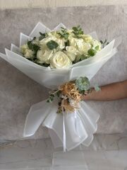 35 Adet Beyaz Gül Buketi