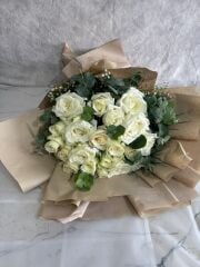 21 Adet Beyaz Gül Buketi