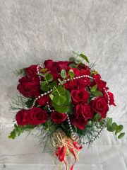 35'li  Kırmızı Gül Kristal Cam Vazoda