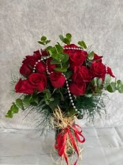 35'li  Kırmızı Gül Kristal Cam Vazoda