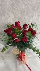 10'lu Kırmızı Gül Kristal Cam Vazoda