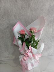 Desenli Buket Kağıtta Saksıda Pembe Çardak Güller