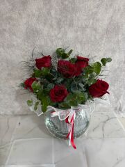 Akvaryum Cam Vazoda 6 Adet Kırmızı Gül Adana çiçek