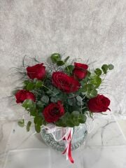 Akvaryum Cam Vazoda 6 Adet Kırmızı Gül