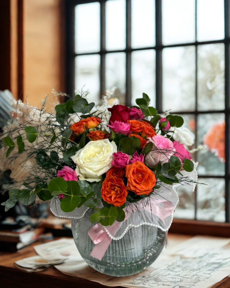 Akvaryum Cam Vazoda Karışık Renkli Güller Adana çiçek