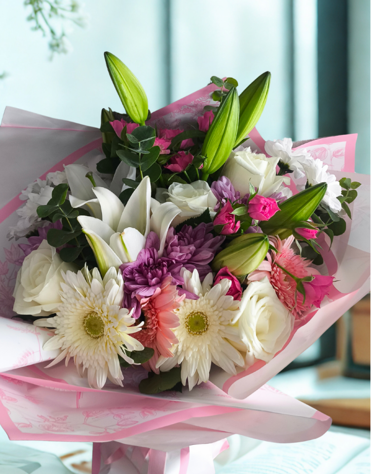 Lilyum ve Karışık Renkli Çiçekler Buketi Adana çiçek