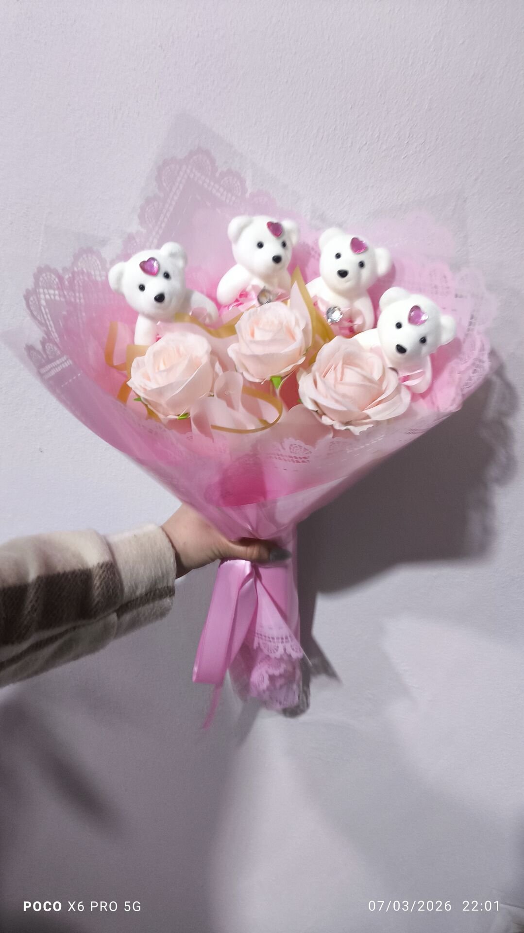 Kadife gül ve Ayıcıklı Buket | ADANA ÇİÇEKÇİ