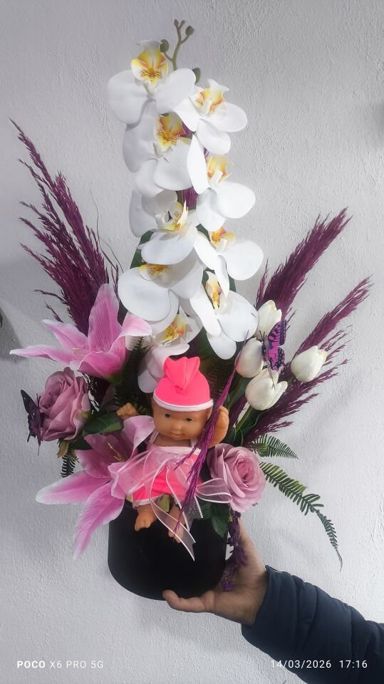 Yenidoğan Bebek Yapay Çiçek Aranjmanı